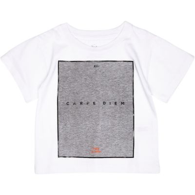 Mini boys white carpe diem print t-shirt